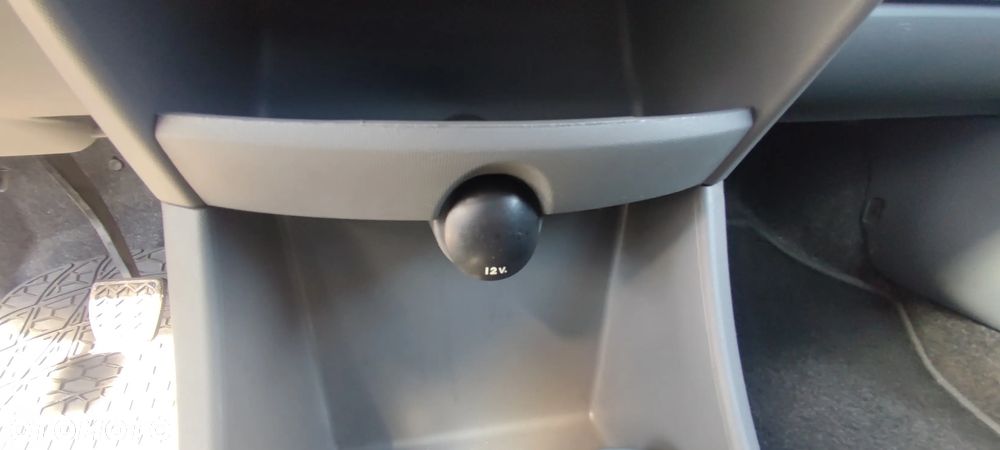 Toyota Aygo 1.0 VVT-i Sol EU5 - 16