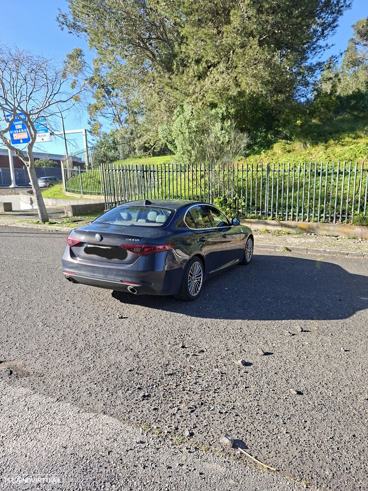 Alfa Romeo Giulia 2.2 D Super - 10
