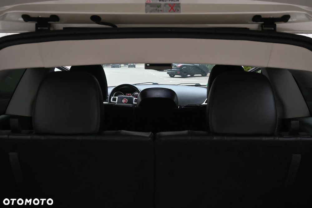 Fiat Freemont 2.0 Multijet 16V DPF Automatik Allrad Black Code - 22