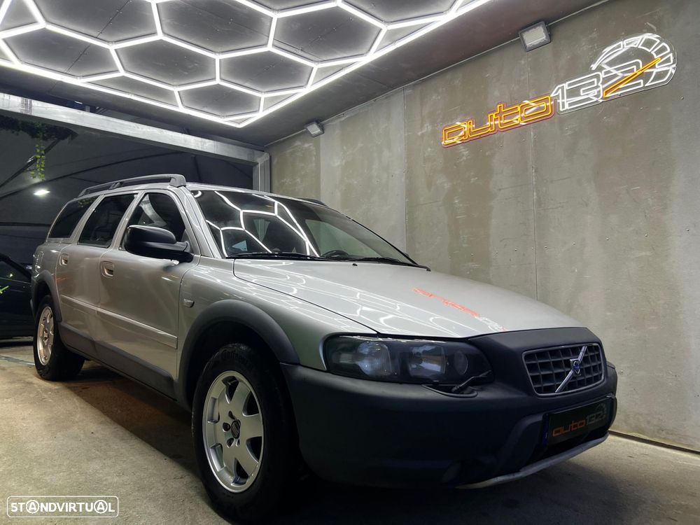 Volvo V70 Crosscountry - 1