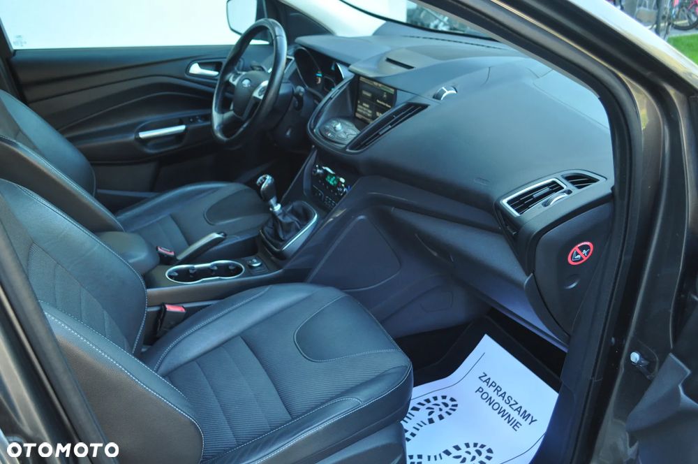 Ford Kuga 2.0 TDCi 2x4 Titanium - 21