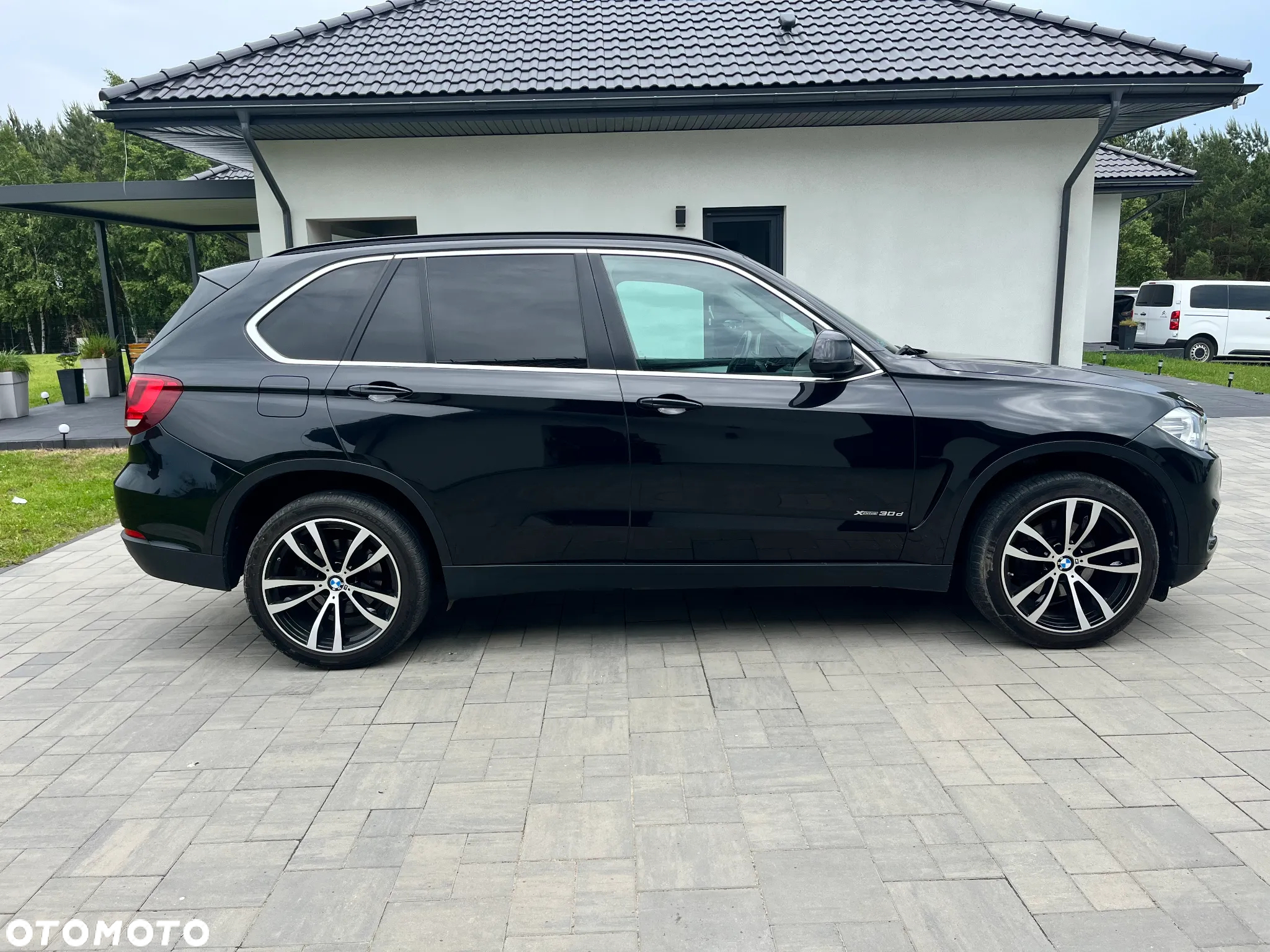 BMW X5 xDrive30d Sport-Aut - 7