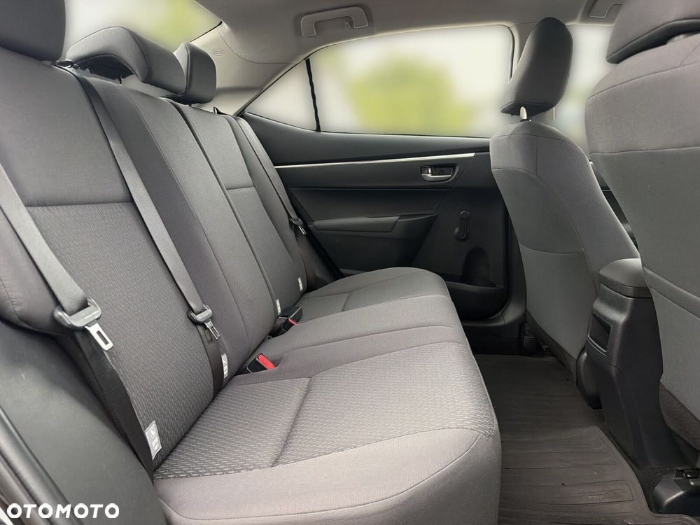 Toyota Corolla - 16