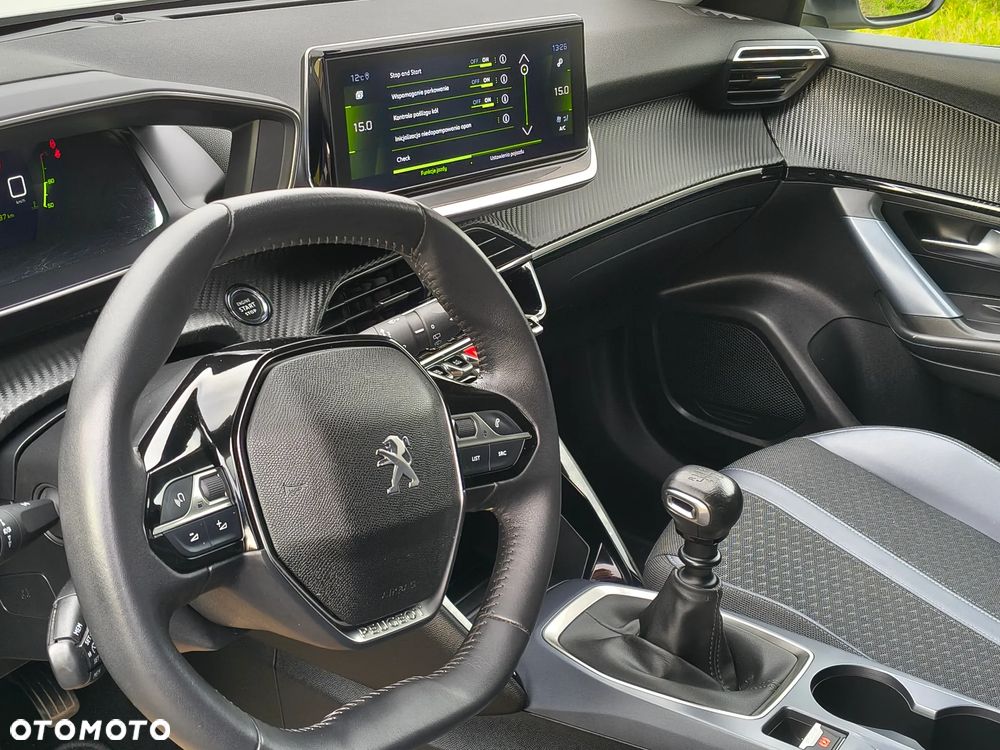 Peugeot 2008 PureTech 130 Allure - 9