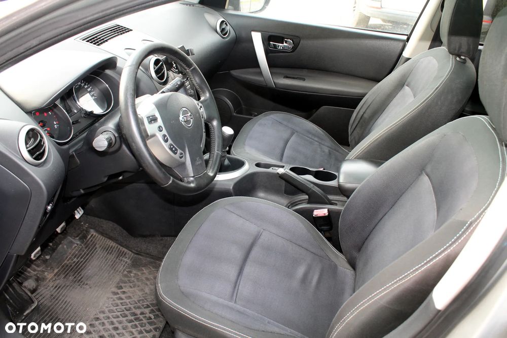 Nissan Qashqai+2 2.0 dCi DPF tekna - 9