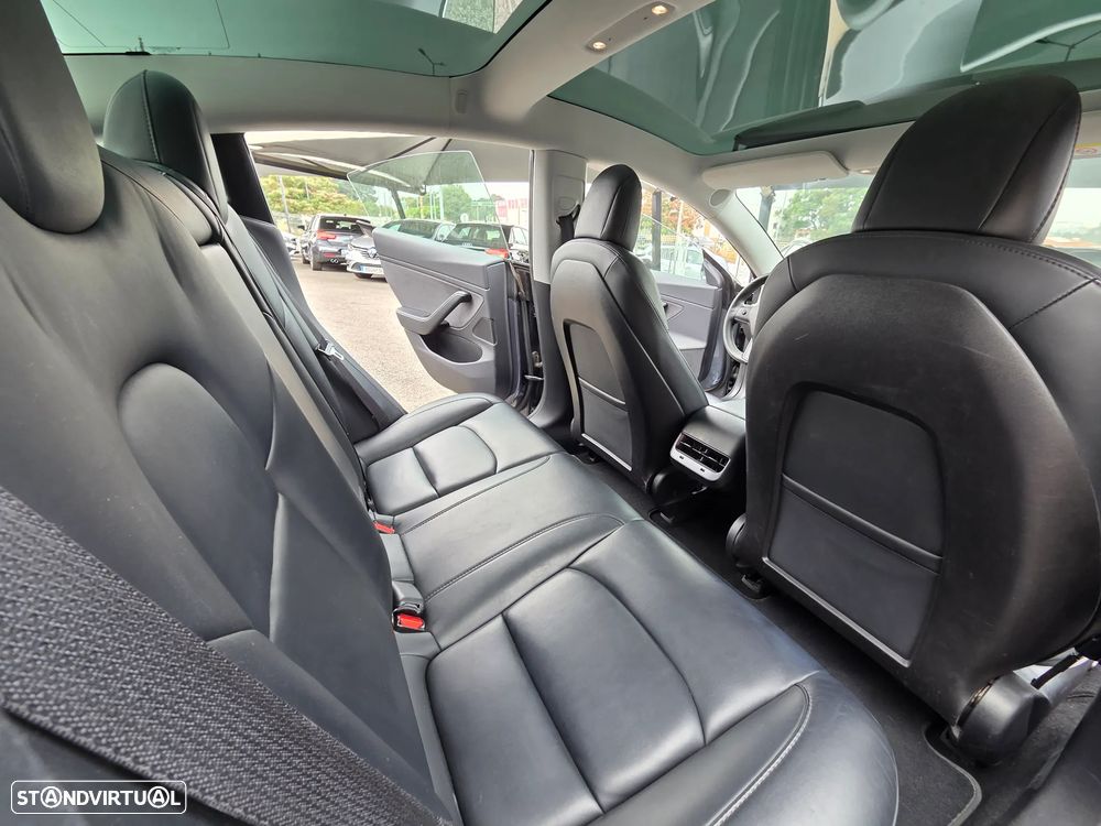 Tesla Model 3 Long Range AWD Dual Motor - 17