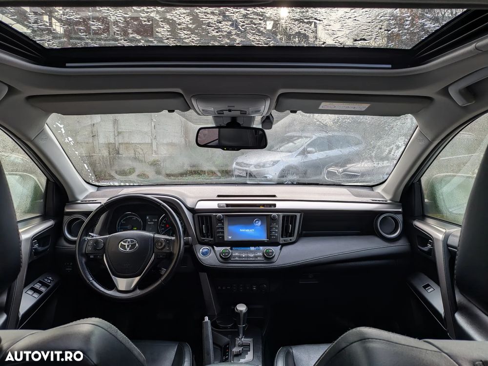 Toyota RAV4 2.5 VVT-i 4x4 Luxury - 18