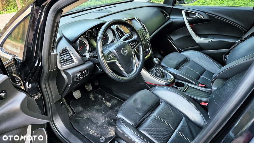 Opel Astra 1.6 Turbo Edition - 29