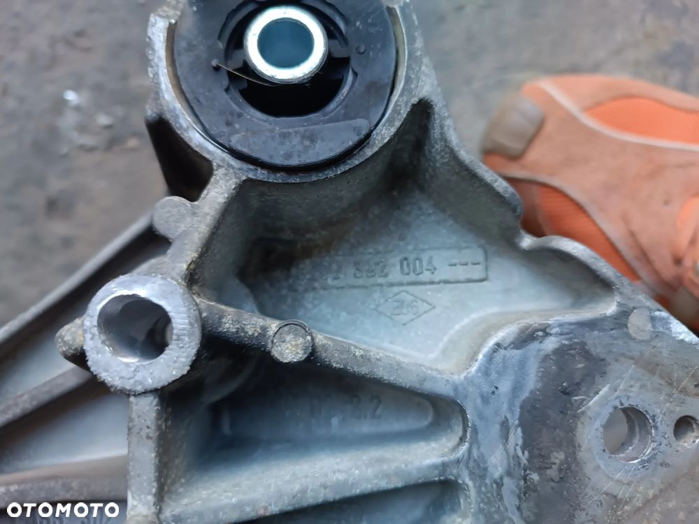 ŁAPA MOCOWANIE UCHWYT SILNIKA RENAULT LAGUNA II 1.9 DCI - 8200302004 - 3