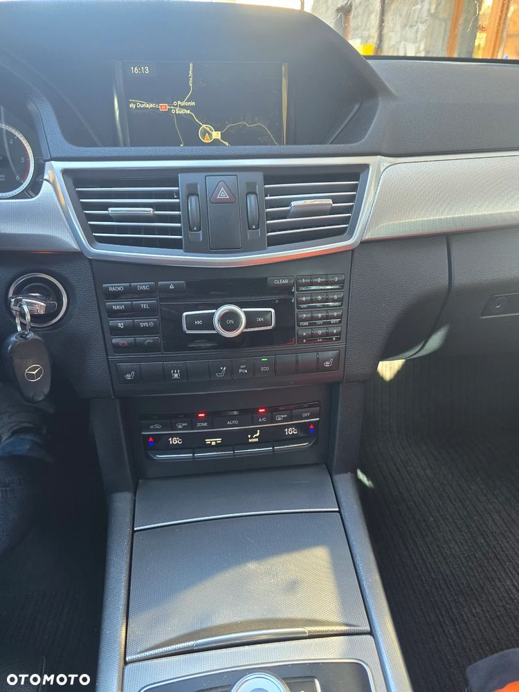 Mercedes-Benz Klasa E 250 CDI DPF BlueEFFICIENCY 7G-TRONIC Elegance - 12