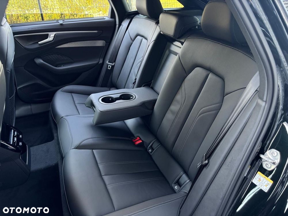 Audi A6 Avant - 15