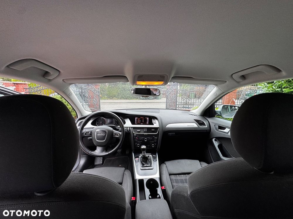 Audi A4 Limousine - 6