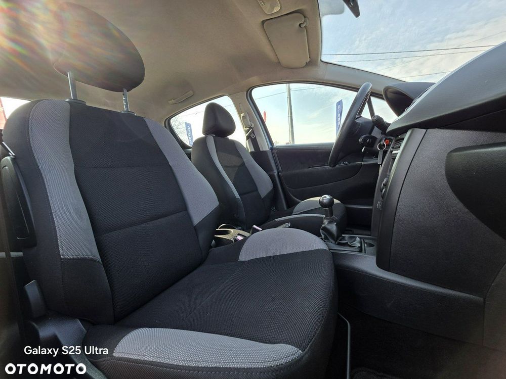 Peugeot 207 1.4 - 33