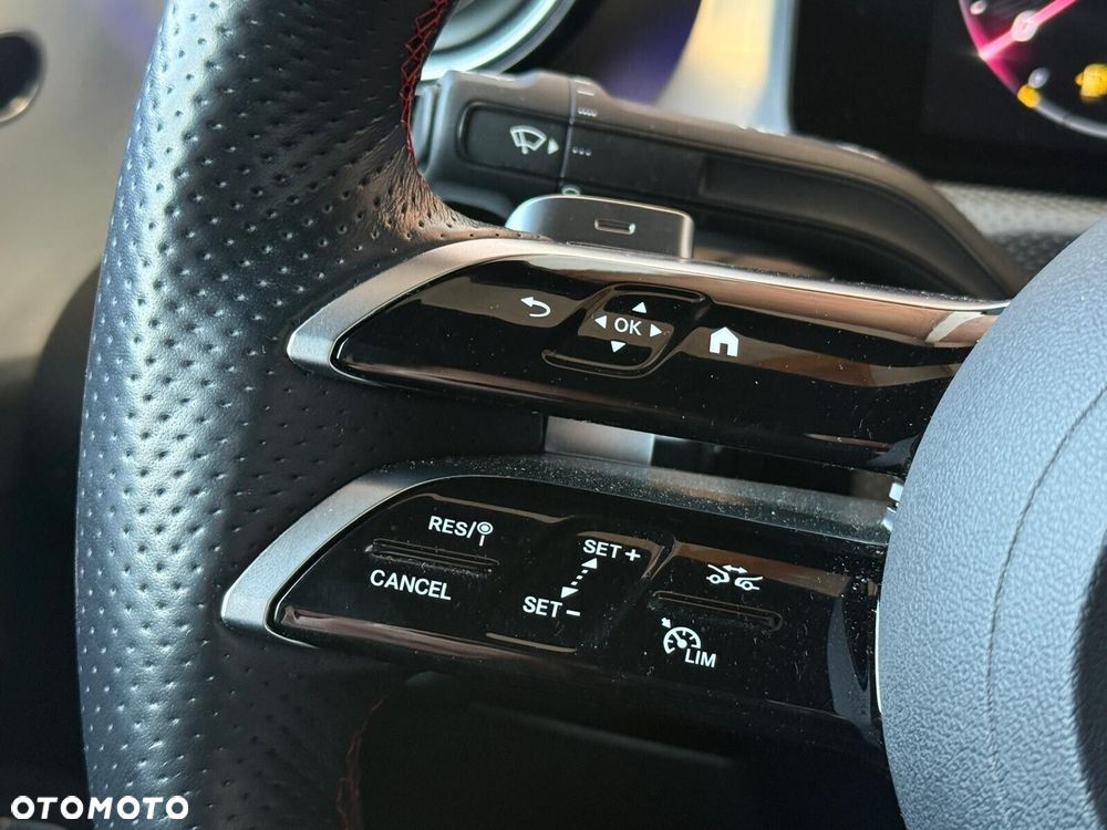 Mercedes-Benz CLA - 16