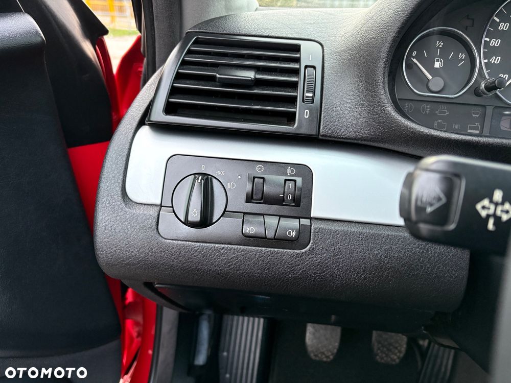 BMW Seria 3 323i - 36