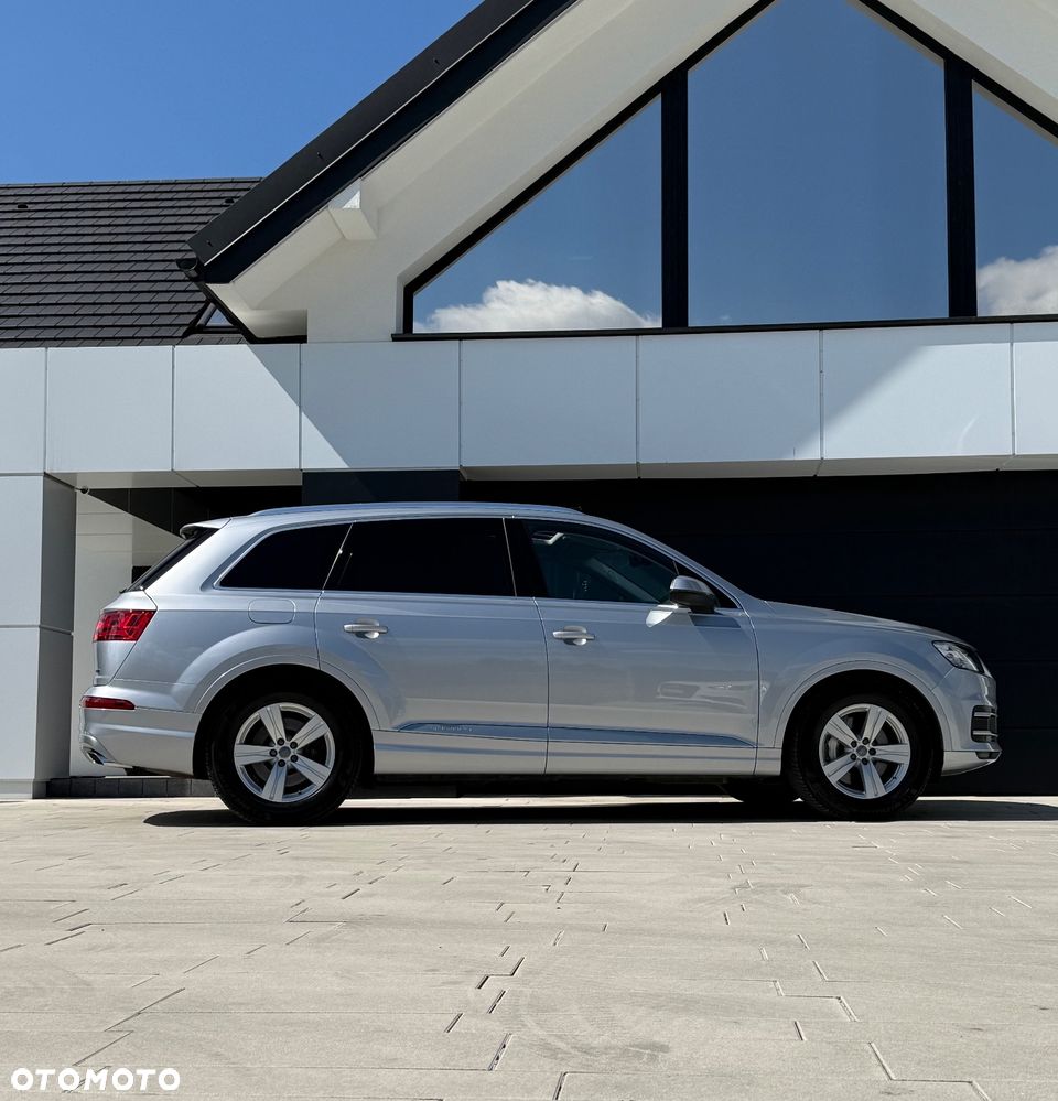 Audi Q7 - 36