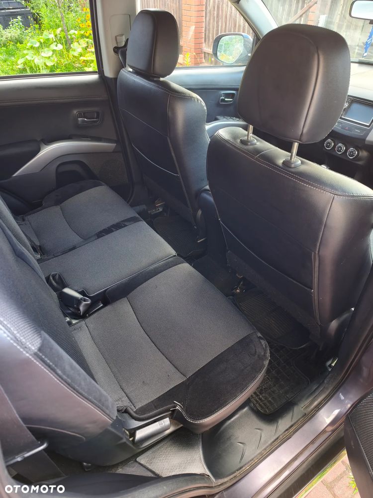 Mitsubishi Outlander 2.0 Intense + 2WD EU5 CVT - 9