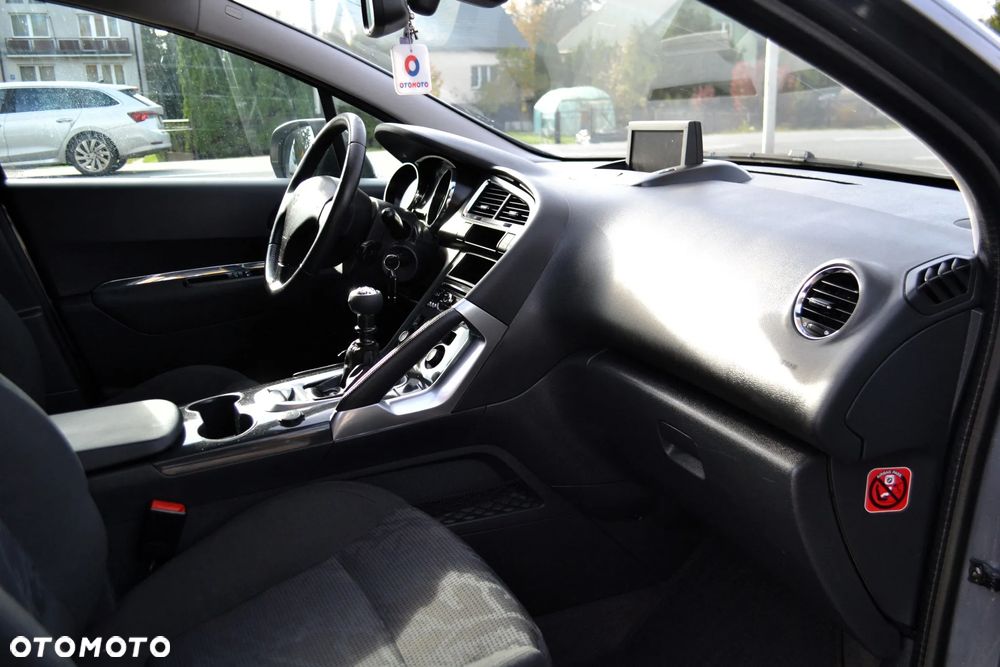 Peugeot 3008 HDi 150 Active - 9