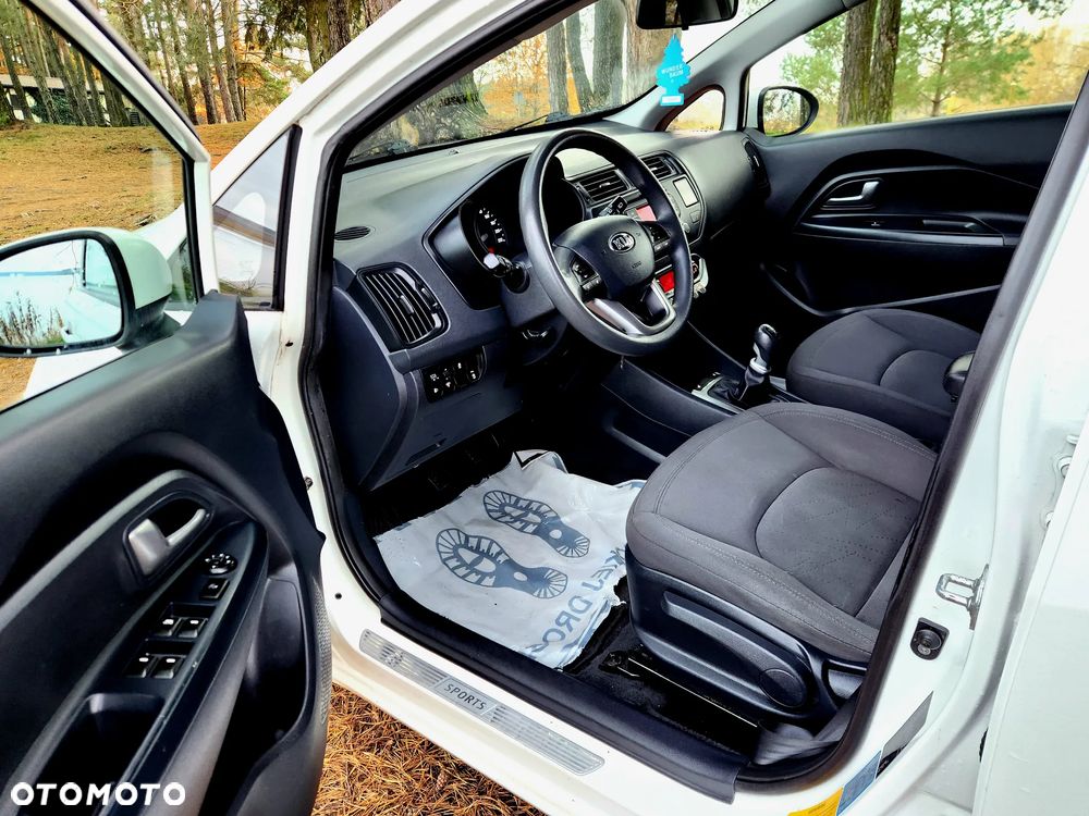 Kia Rio 1.4 Spirit - 9