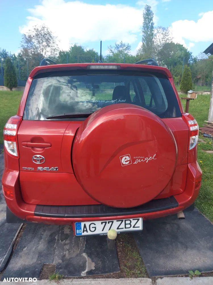 Toyota RAV4 2.2 D-4D 4x4 - 10