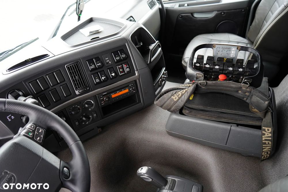 Volvo FM / 420 / 6 X 2 / SKRZYNIOWY + HDS / PALFINGER PK 26002 / WYS. 17 M / OŚ SKRĘTNA - 11