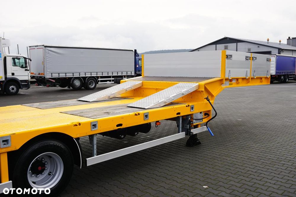 Bodex / NISKOPODWOZIOWA / 4 OSIE / NAJAZDY / 2 X OŚ SKRĘTNA / DMC 65 000 KG / JAK NOWA - 17