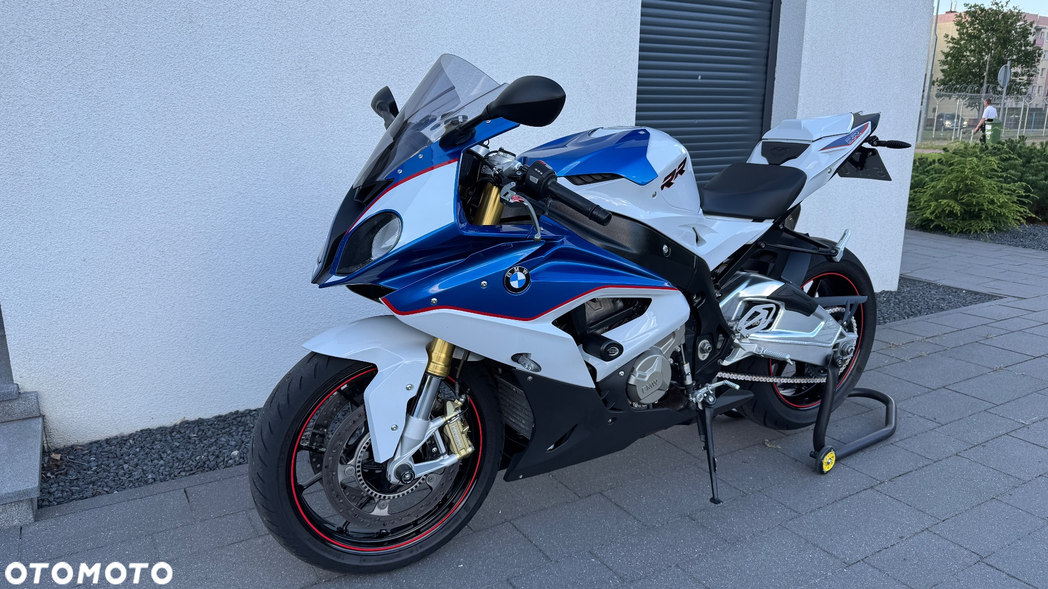 BMW S - 20