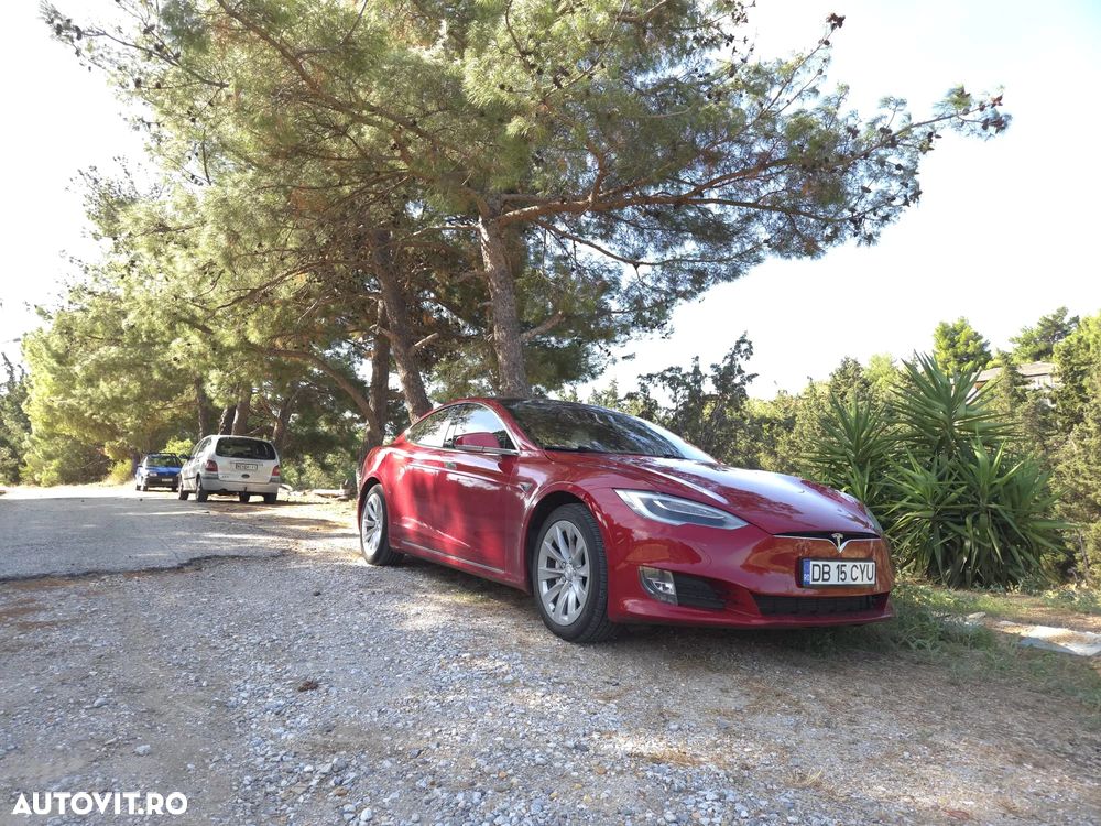 Tesla Model S - 23