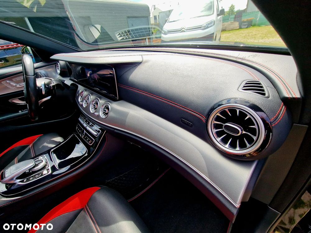Mercedes-Benz Klasa E 43 AMG 4Matic 9G-TRONIC - 17