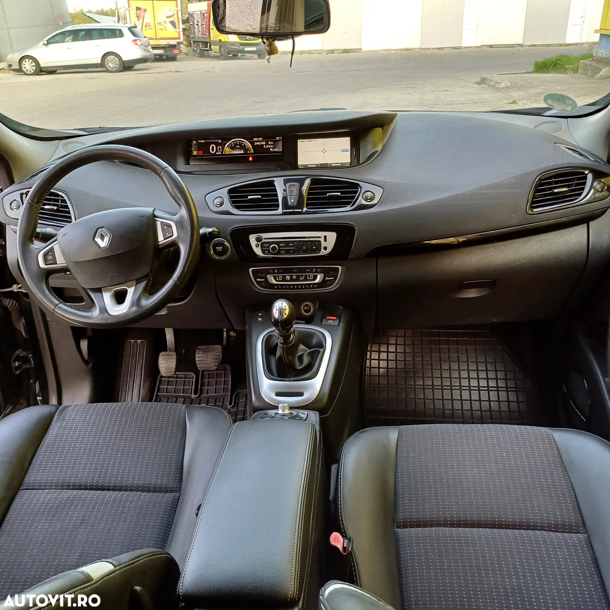 Renault Grand Scenic ENERGY dCi 130 BOSE EDITION - 4