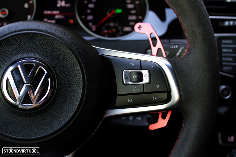 VW Golf GTI Clubsport DSG - 32