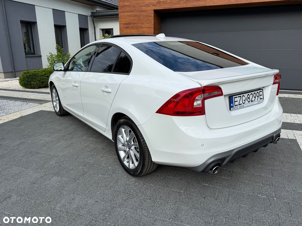 Volvo S60 T5 Drive-E R-Design Summum - 3