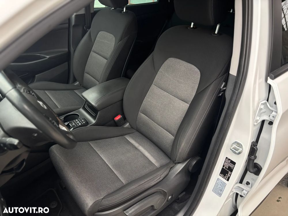 Hyundai Tucson 1.6 CRDi 48V-Hybrid 2WD DCT Select - 31