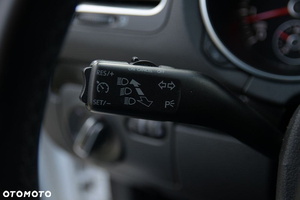 Volkswagen Golf - 31