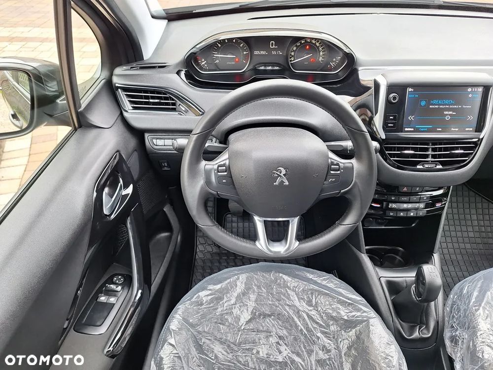 Peugeot 208 1.2 PureTech Allure - 16