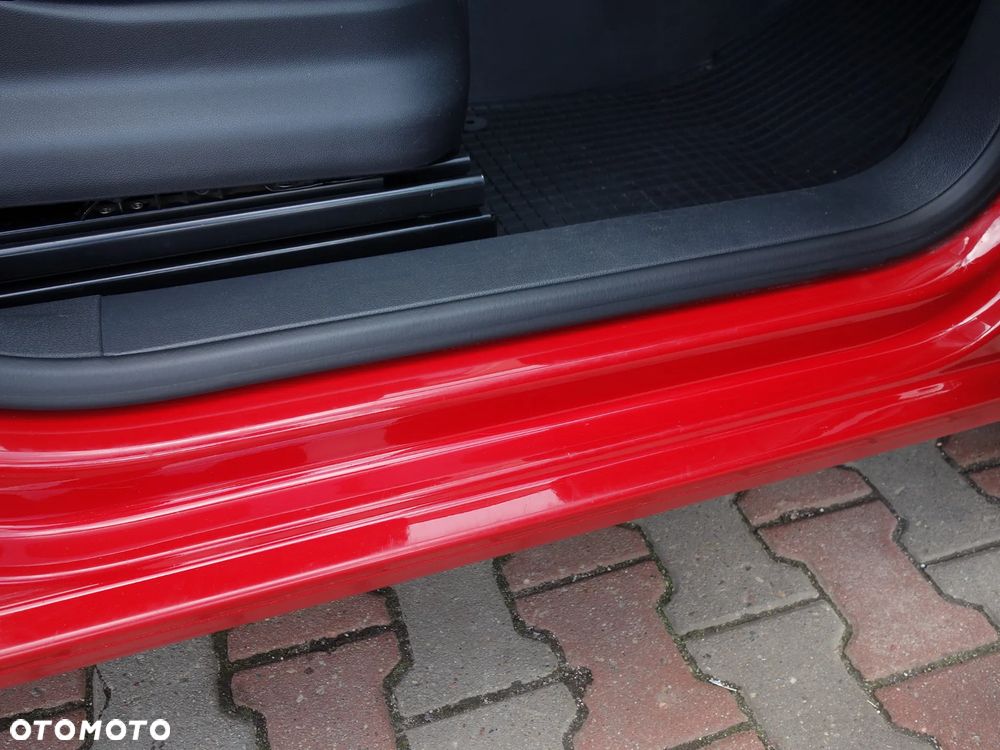 Volkswagen Caddy 2.0 TDI Comfortline - 27