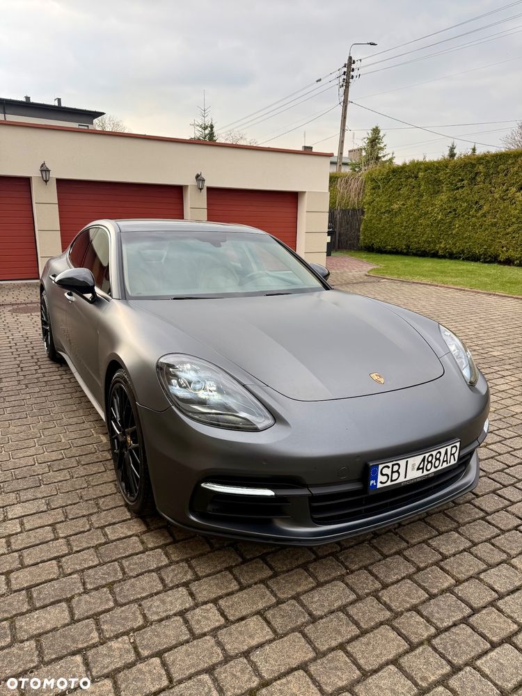Porsche Panamera 4 - 15