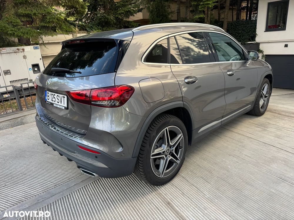 Mercedes-Benz GLA - 8