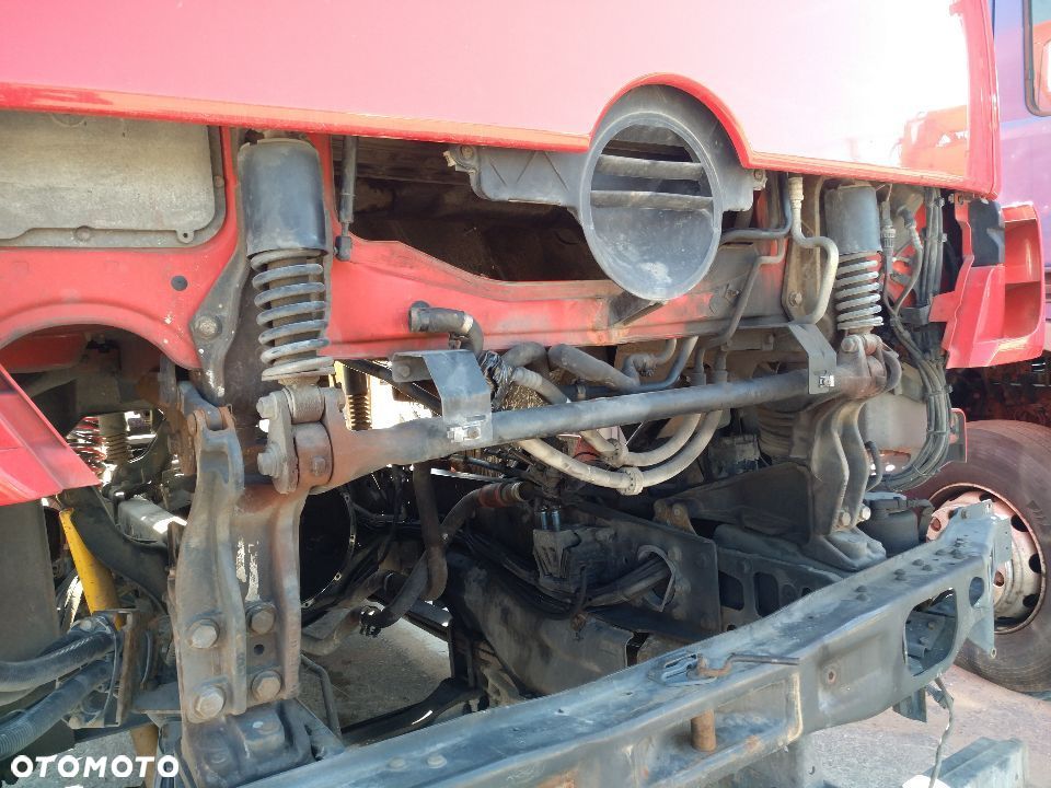 Przednie zawieszenie kabiny Mercedes Axor MP1 01-04 Actros - 1