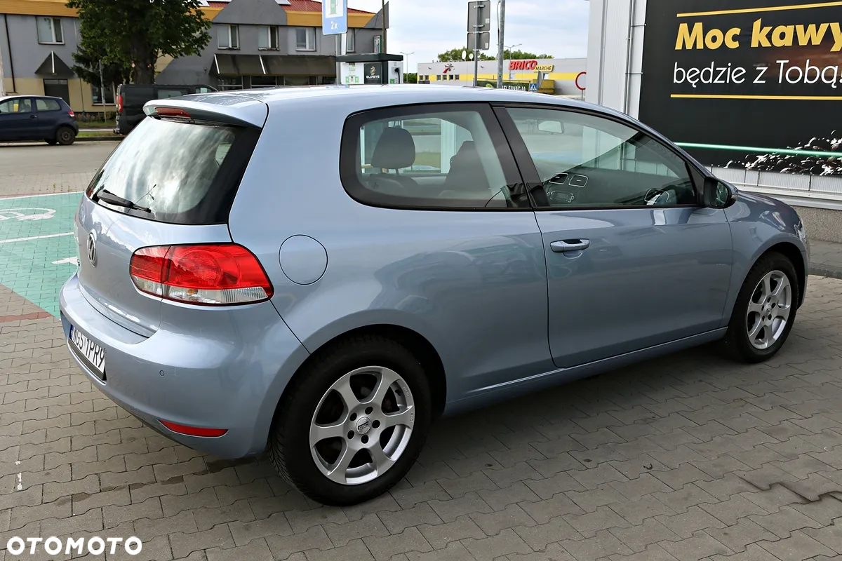 Volkswagen Golf - 16