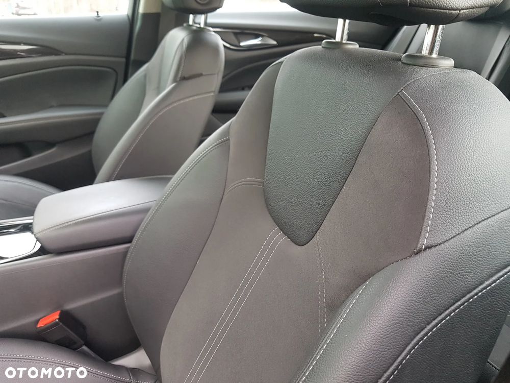 Opel Insignia 2.0 CDTI 4x4 Innovation S&S - 2