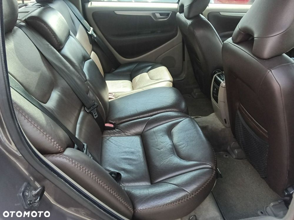 Volvo XC 70 - 13