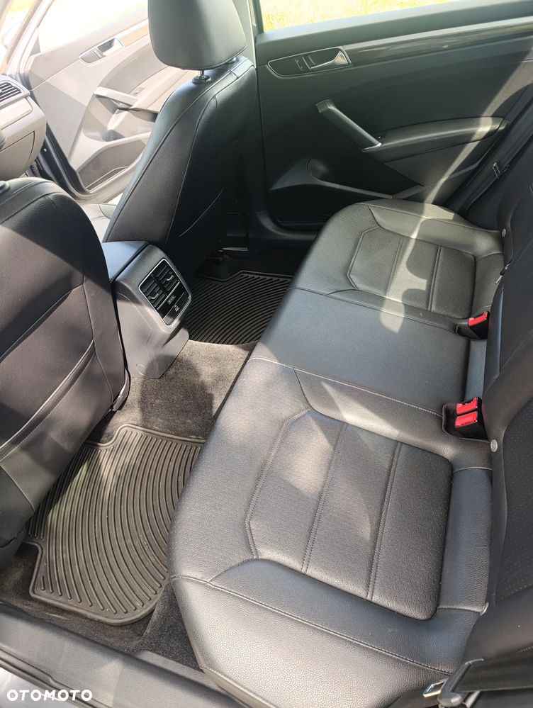 Volkswagen Passat 1.8 TSI BMT Highline DSG - 26