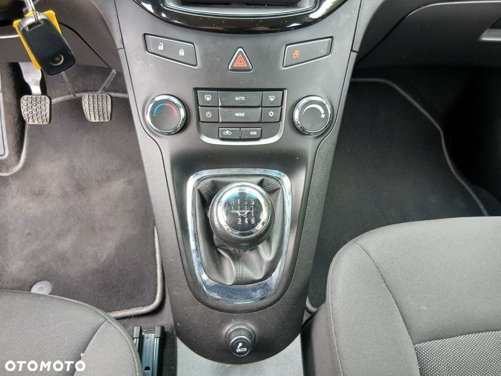 Chevrolet Orlando 1.8 LT+ - 25