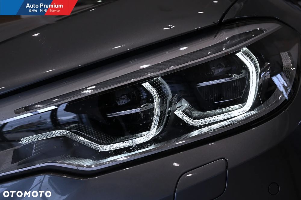 BMW Seria 5 540i xDrive - 22