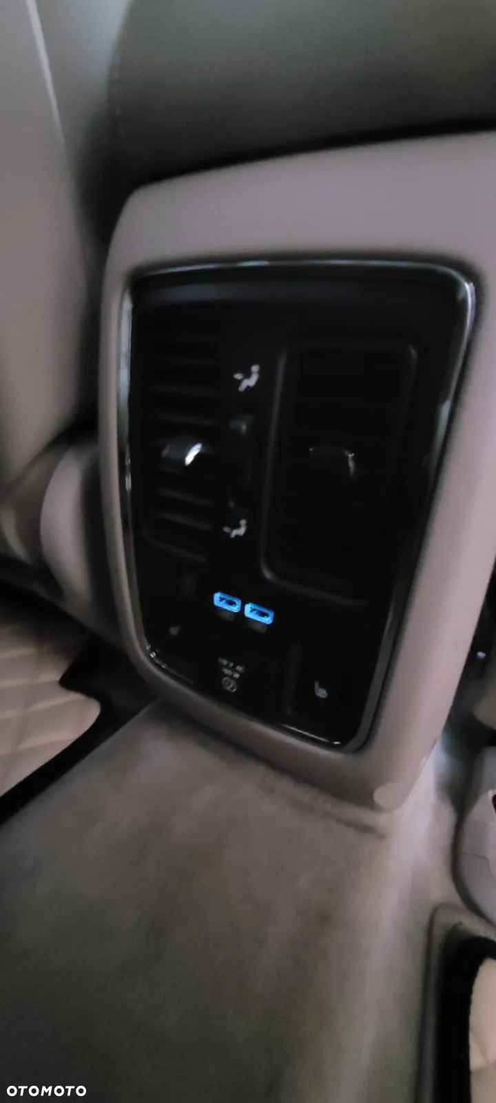 Jeep Grand Cherokee 5.7 V8 HEMI Overland - 12