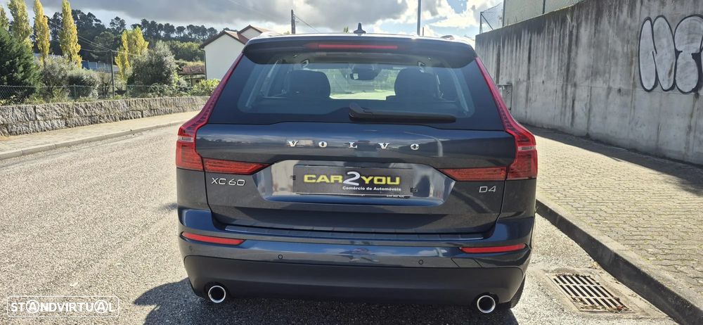 Volvo XC 60 2.0 D4 Momentum Geartronic - 25