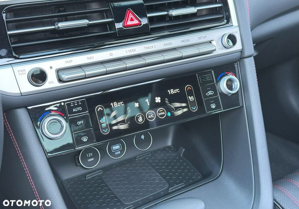 Genesis G70 - 22
