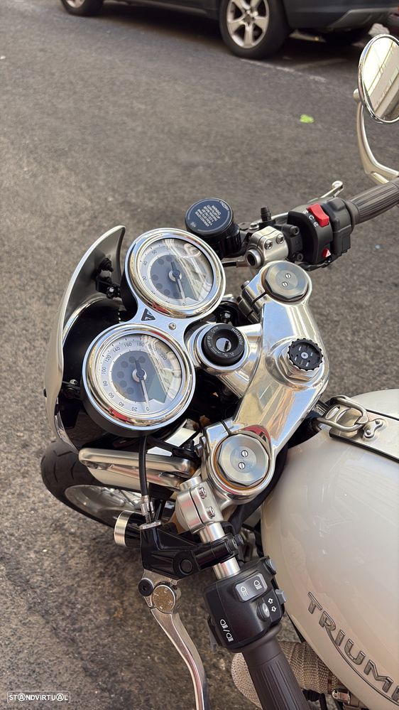 Triumph Thruxton Thruxton R - 13