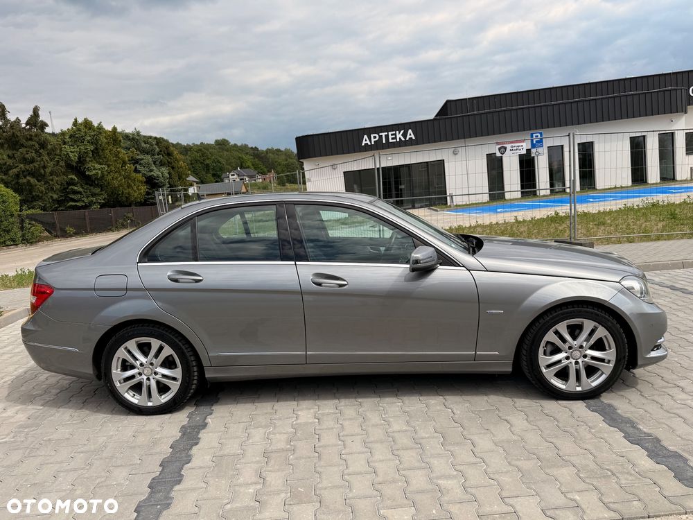 Mercedes-Benz Klasa C 250 (BlueEFFICIENCY) 7G-TRONIC Avantgarde - 9
